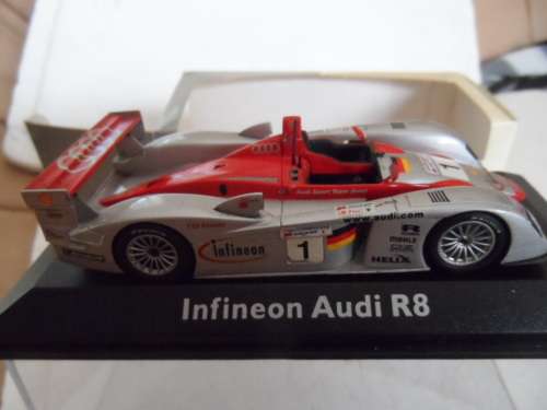 MINICHAMPS 1409  AUDI R8 2002  [M75]