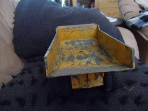 ERTL HEAVY GAUGE TIPPER -UNCLEANED, STRAIGHT FROM THE QUARRY