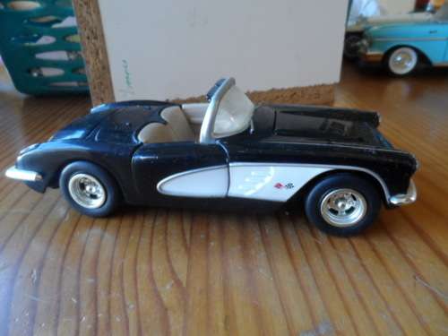 CORVETTE CONVERTABLE1959 BLACK  1/24 SCALE