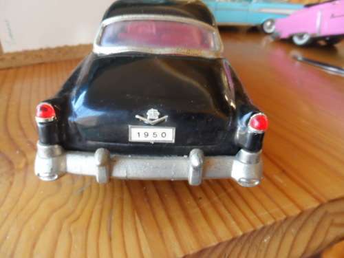TIN FRICTION 1950 CADILLAC HARDTOP BLACK  27 CM LONG