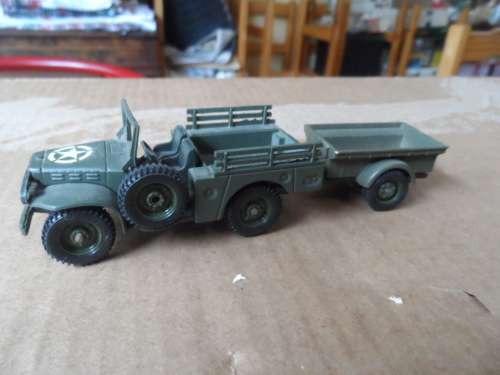 SOLIDO DODGE 4X4 WITH TRAILEWR [M100]