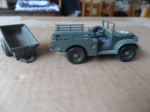 SOLIDO DODGE 4X4 WITH TRAILEWR [M100]