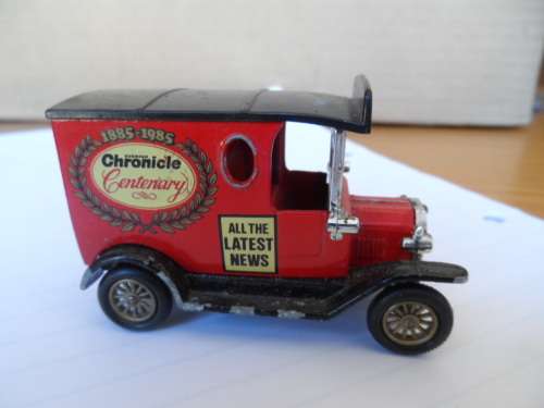 LLEDO CLOSED VAN `CHRONOCLE CENTENARY`  [M88]