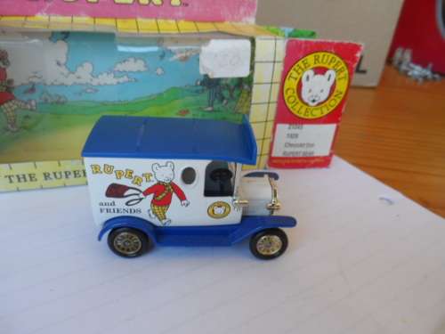LLEDO  CHEVROLET VAN ` RUPERT BEAR` [M3]
