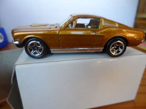 matchbox `68 mustang cobra jet adrian janit green card 2009   [b300