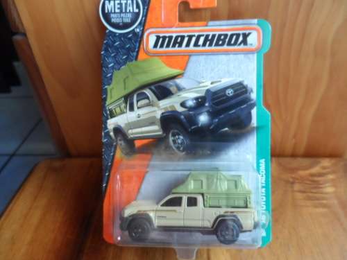 2017 Matchbox 16 Toyota Tacoma #86/125   [M50]