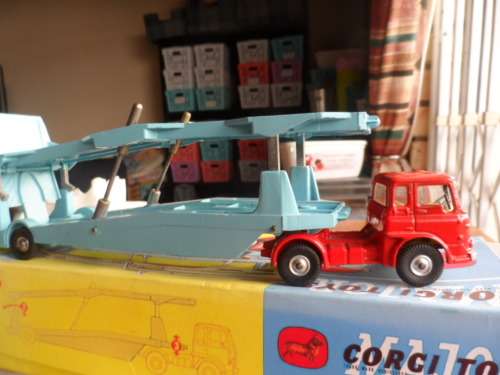 CORGI 1105 BEDFORD TK CARRIMORE CAR TRANSPORTER
