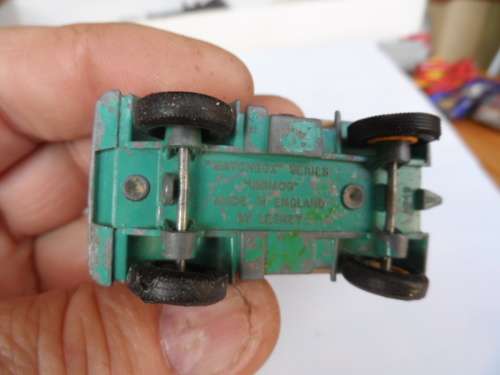 Vintage Matchbox Lesney #49 Mercedes Unimog Truck Blue/Brown