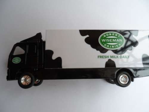 Corgi Superhaulers TY86706 Volvo Robert Wiseman Dairies  Truck  [M200]