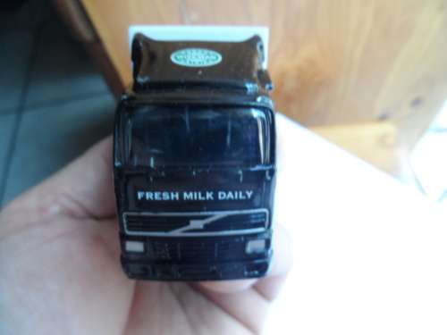 Corgi Superhaulers TY86706 Volvo Robert Wiseman Dairies  Truck  [M200]