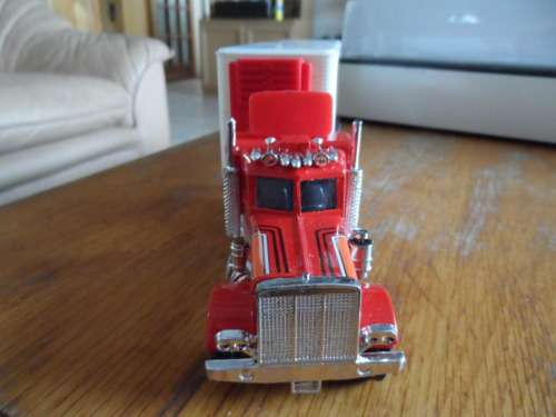 ARTICULATED TRUCK `K LINE` 1/50 SCALE