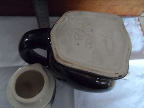 Beautiful CAT Teapot 19cm tall backstamp 6700B mint