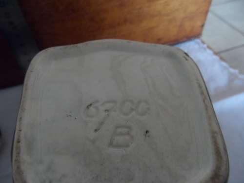 Beautiful CAT Teapot 19cm tall backstamp 6700B mint