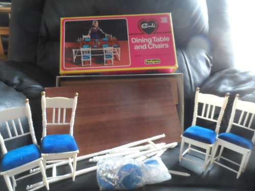 Vintage 44527 Sindy Pedigree Dining table and chairs and accessories never been played with