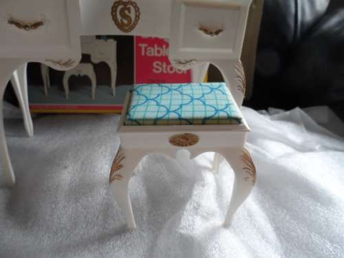 Vintage Sindy Pedigree 44505 Dressing table and stool original box