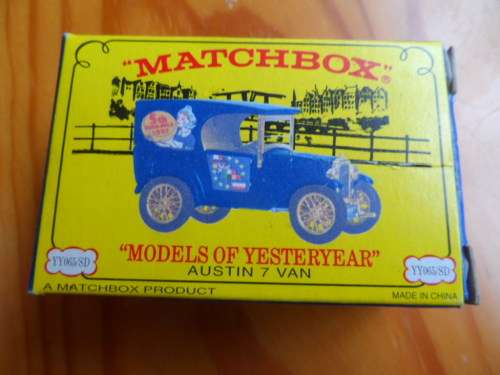Rare Matchbox YY065/sd 1928 Austin 7 van [m29]