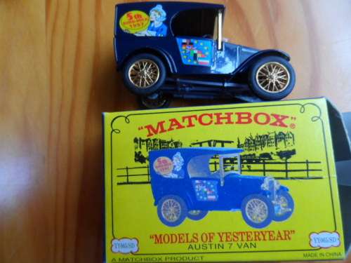 Rare Matchbox YY065/sd 1928 Austin 7 van [m29]