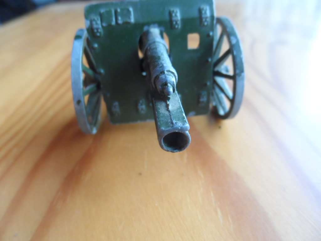 CRESCENT ENGLAND CANNON. [M29]
