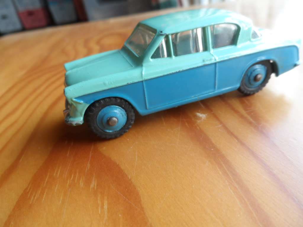 Dinky Toys  Meccano Sunbeam Rapier No 166,  Vintage 1960s Diecast Model [D24]
