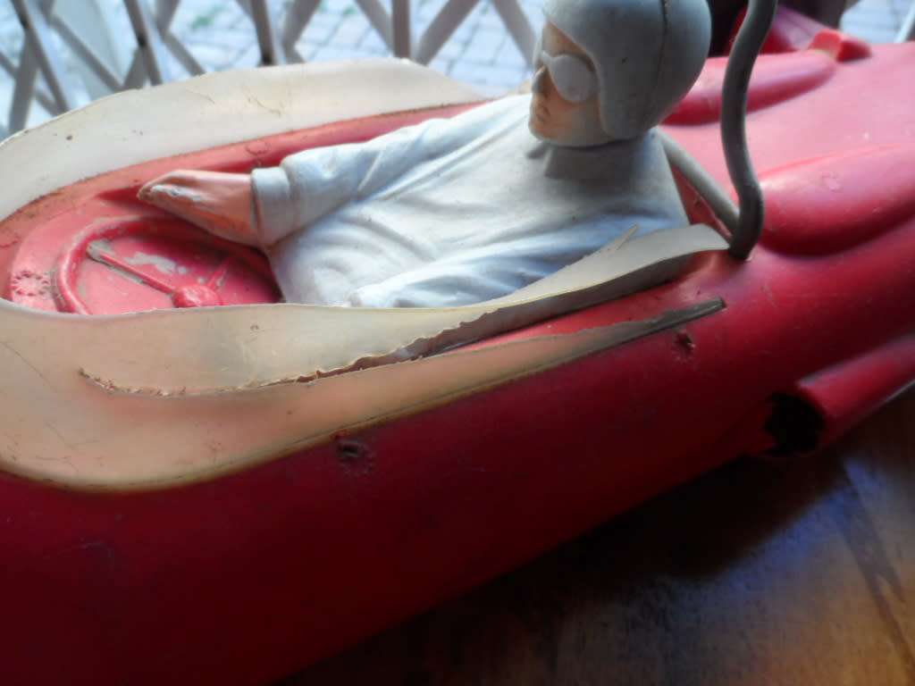 Very old plastic replica 61/62 F 1 replica Ferrari CALTEX  55cm long.  In played with condition