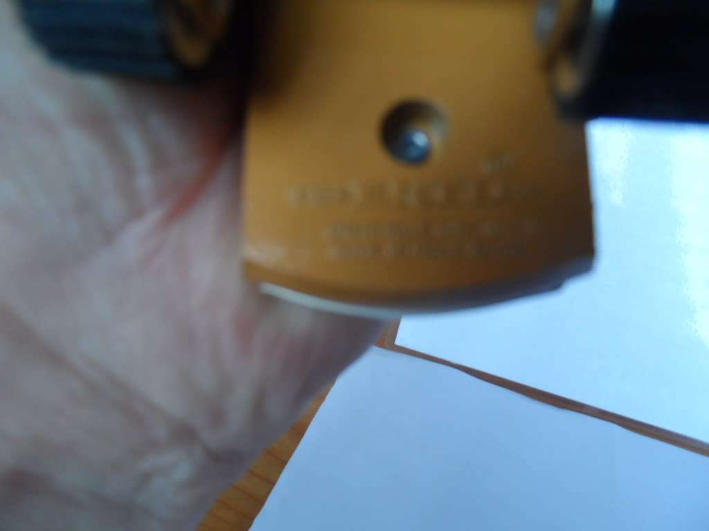 ERTL Mighty Movers 640 International Excavator Diecast Model Scale 1/64  [M12]