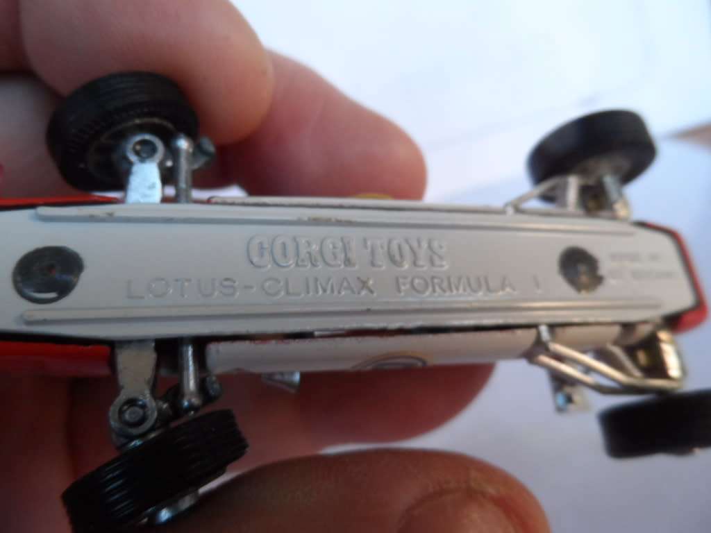 CORGI TOYS 158 Lotus Climax F1 Formula One-Steerable Race Car  [m22]