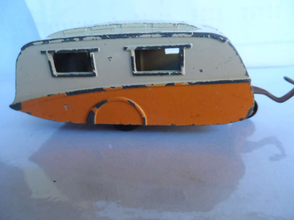 DINKY 190 CARAVAN good condition 1950s- orange/cream - [m22]