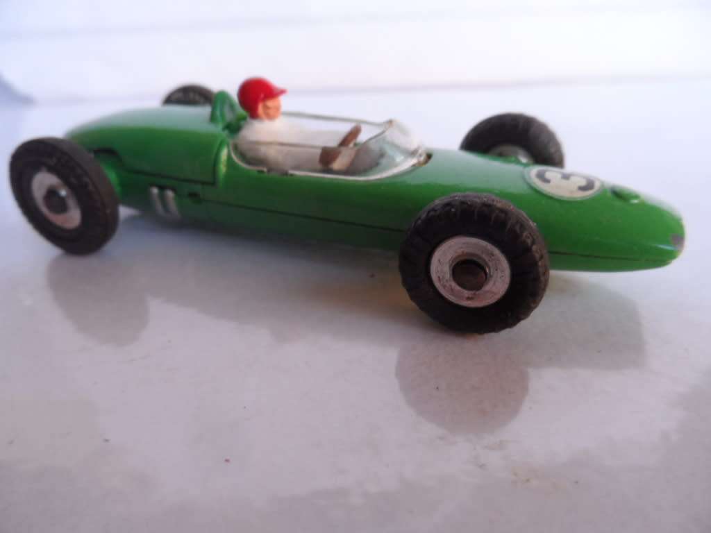 DINKY 241 LOTUS RACING CAR GREEN MADE IN ENGLAND   [m12]
