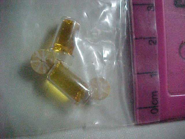 TWO GLASSES WITH LEMONADE AND LEMONS SLICE 1/12TH SCALE DOLLS HOUSE