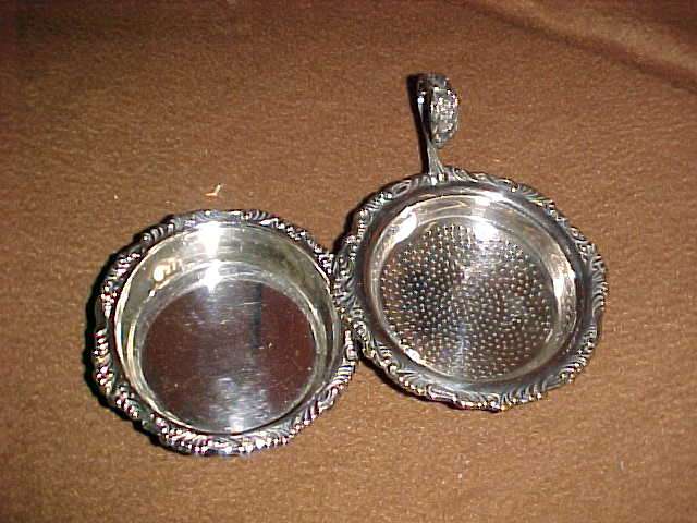 LARGE TEA STRAINER