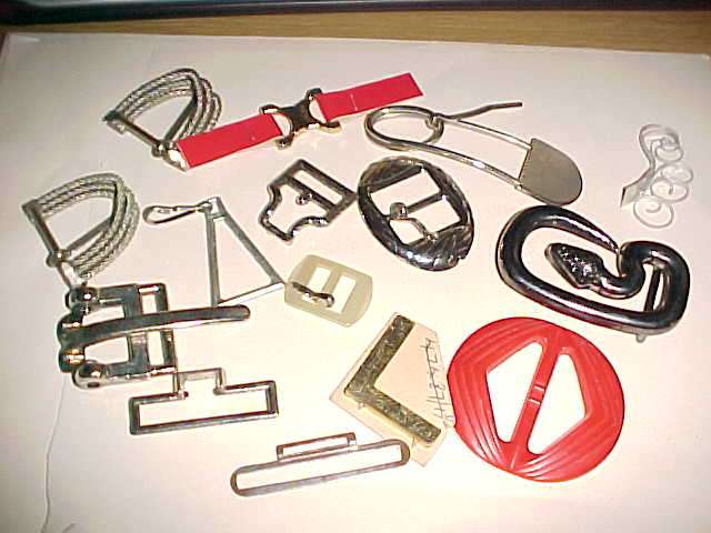ALOT OF DIFFERENT BUCKLES