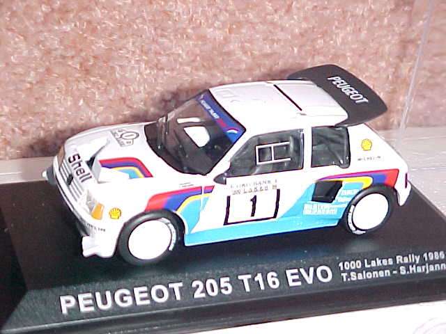 1/43  PEOGEOT 205 T16 EVO  RALLY CAR