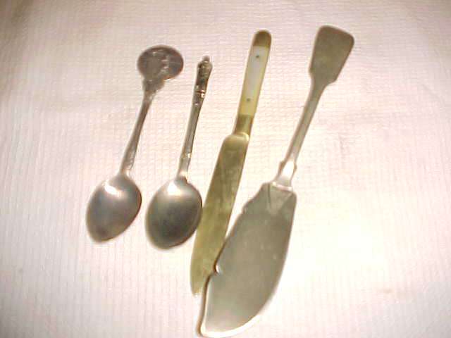 Oddments of cutlery