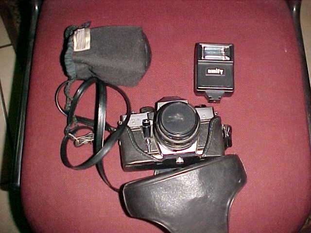 Praktica camera and seperate flash