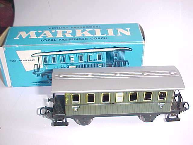 VINTAGE HO MARKLIN TIN PASSENGER COACH, BOXED