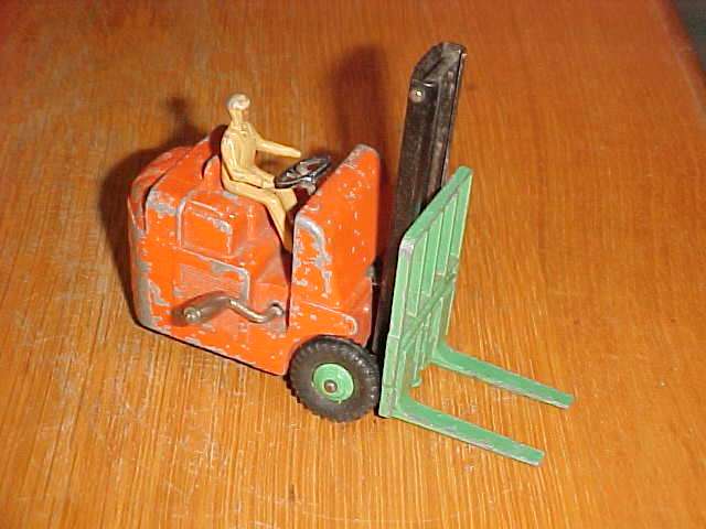 DINKY COVENTRY CLIMAX FORKLIFT