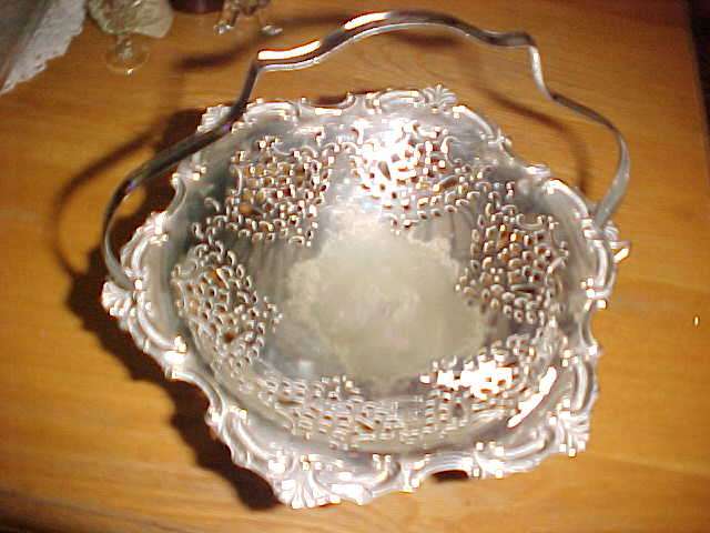 Lovely Silver plated dish on stand