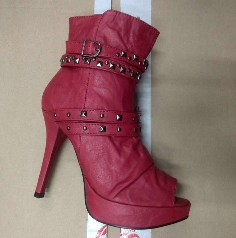 STYLISH LADIES  HEELS  * SPECIAL OFFER