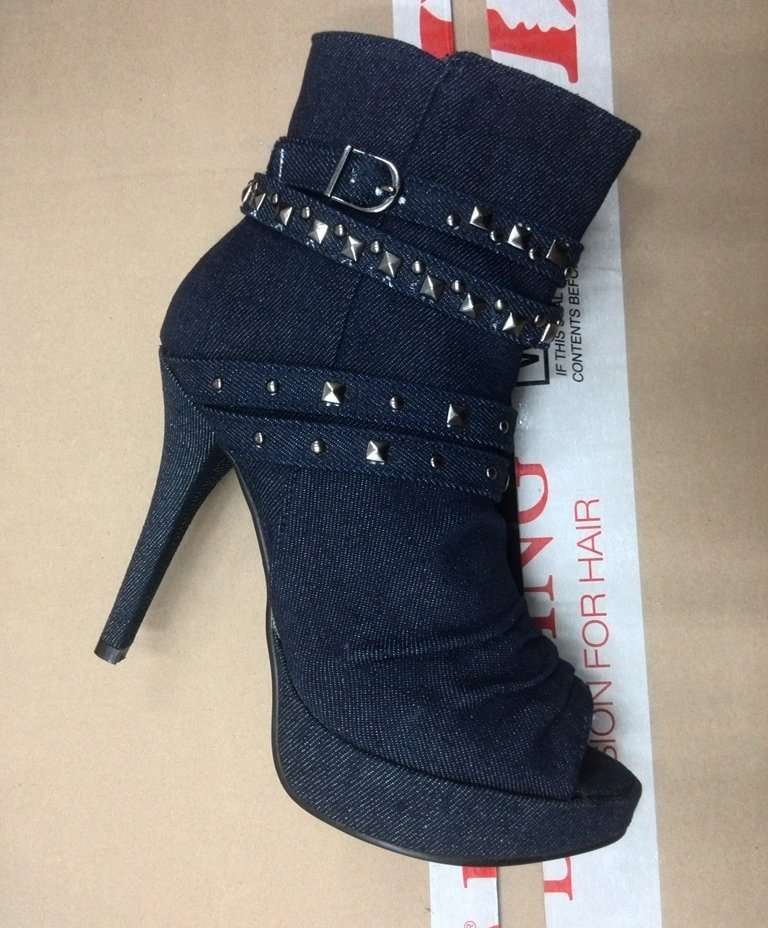 STYLISH LADIES  HEELS  * SPECIAL OFFER