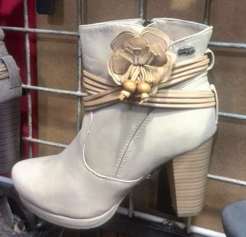 PREMIUM QUALITY* FANNIE & ANGELO ANKLE  BOOTS