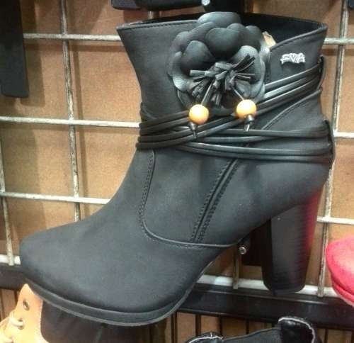 PREMIUM QUALITY* FANNIE & ANGELO ANKLE  BOOTS