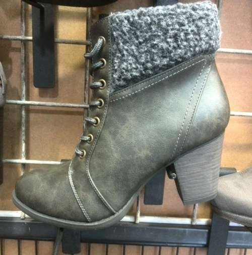 WINTER SALE * * ANKLE WINTER HEEL BOOTS