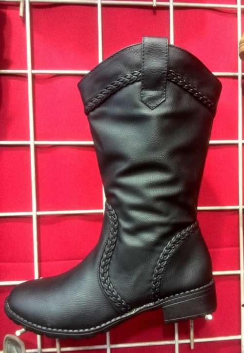 LAST PAIR  *  LANDER COWBOY FLAT BOOTS**