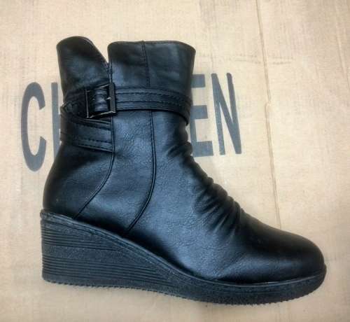 SPECIAL OFFER*  WINTER WEDGE ANKLE BOOTS**