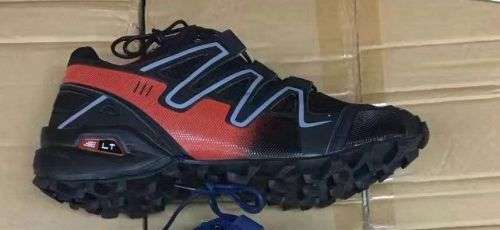 MEN'S RUNNING SNEAKERS ** LAST PAIR * SIZE 7 ONLY **