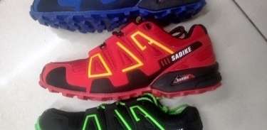 SADIKE MEN'S RUNNING SNEAKERS  * LAST PAIR- SIZE 8 ONLY *