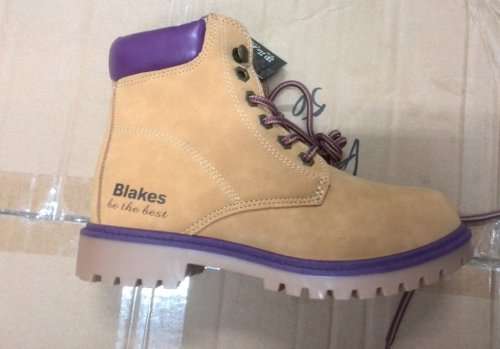 STOCK CLEARANCE  **   BLAKES CAMEL PURPLE  BOOTS