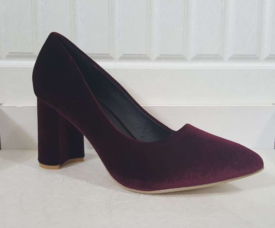 Luna Thick Heels - Size 6 ONLY