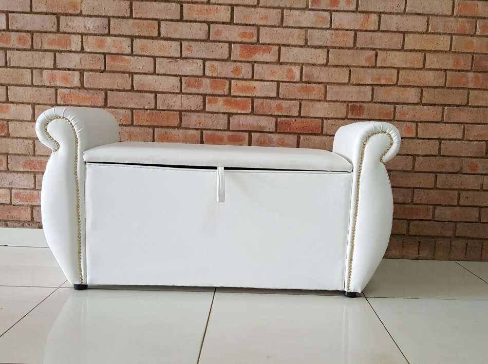 Victorian Kist / Linen/ Blanket Box