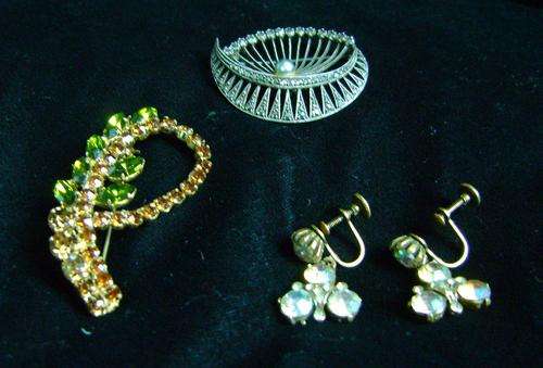 Vintage costume jewellery lot from the 1950's